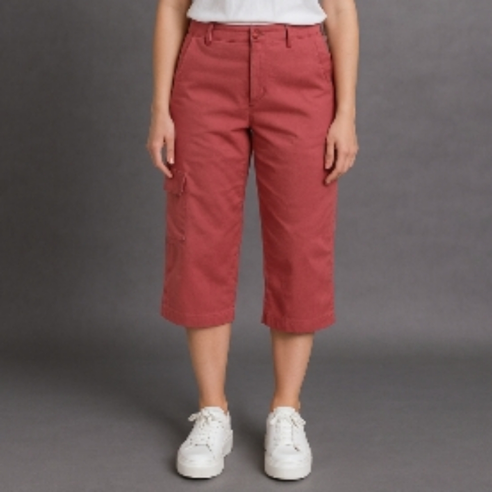 Napa Valley  Coral cargo capri's